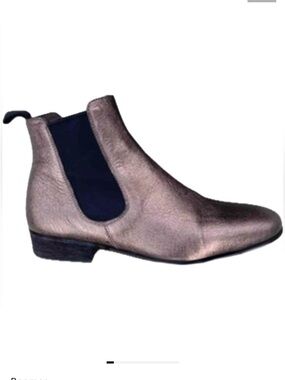 BOEMOS Vero Cuoio Leather Metallic Pewter Black Ankle Chelsea Boot Booties 8